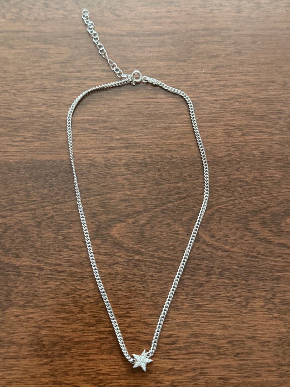 Silver Star Pendant Choker Necklace - Sparkling Star Charm
